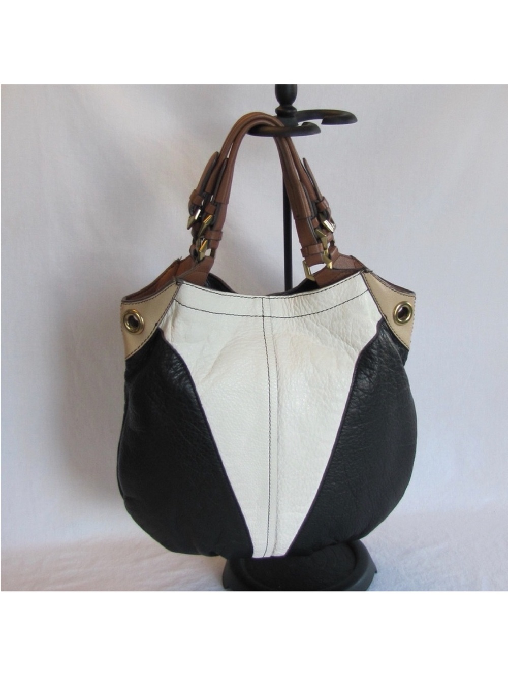 VINTAGE *RARE* orYANY Sydney leather bag, designed as a convertible hobo style - Picture 9 of 17